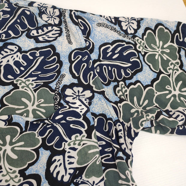 Ocean & Earth Shirt adult Size Small Vintage Floral Rayon surf casual collar Y2K