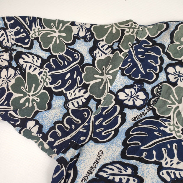 Ocean & Earth Shirt adult Size Small Vintage Floral Rayon surf casual collar Y2K
